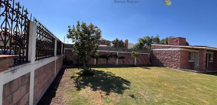 Casa con bungalow en venta en haciendas de Tequisquiapan