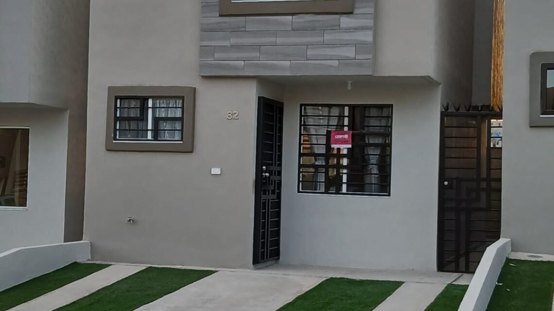RENTA CASA INDEPENDIENTE, FRACC. BURDEOS RESIDENCIAL