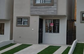 RENTA CASA INDEPENDIENTE, FRACC. BURDEOS RESIDENCIAL
