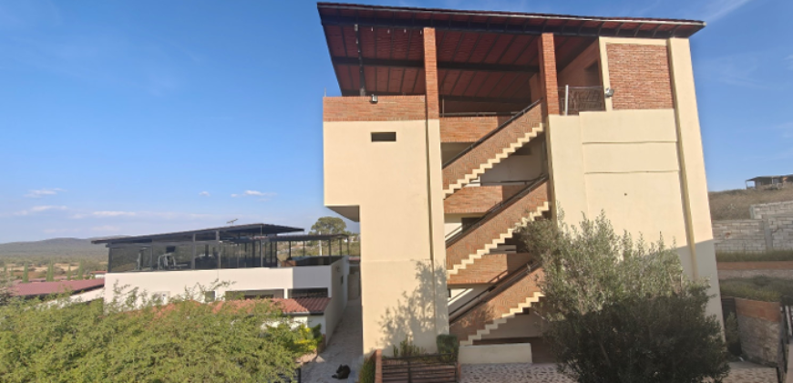 PRECIOSA FINCA EN VENTA A SOLO 10 MIN. DE CENTRO CÍVICO DE QUERÉTARO
