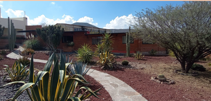 PRECIOSA FINCA EN VENTA A SOLO 10 MIN. DE CENTRO CÍVICO DE QUERÉTARO