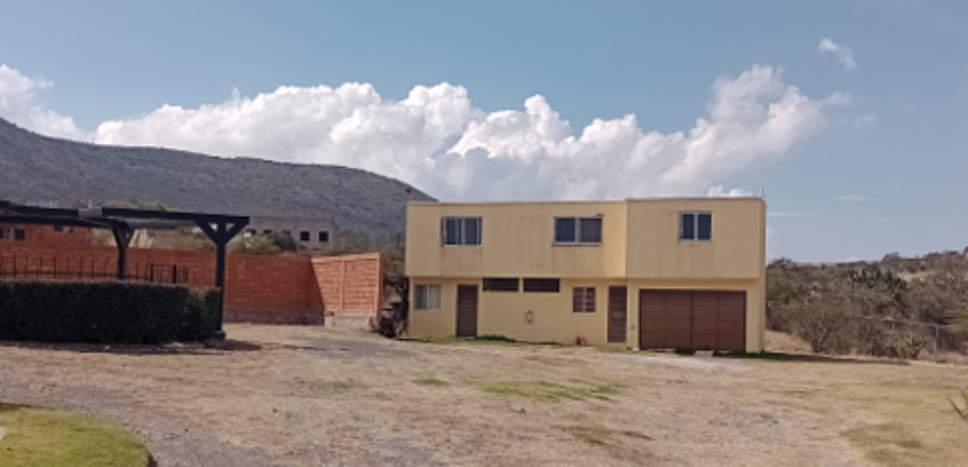 PRECIOSA FINCA EN VENTA A SOLO 10 MIN. DE CENTRO CÍVICO DE QUERÉTARO