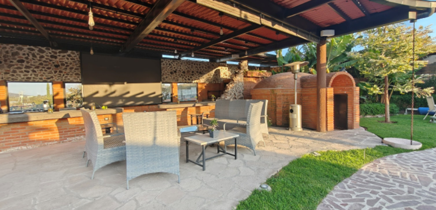 PRECIOSA FINCA EN VENTA A SOLO 10 MIN. DE CENTRO CÍVICO DE QUERÉTARO