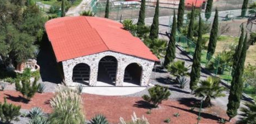 PRECIOSA FINCA EN VENTA A SOLO 10 MIN. DE CENTRO CÍVICO DE QUERÉTARO