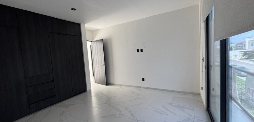 PRECIOSA CASA EN VENTA EN GRAND PRESERVE