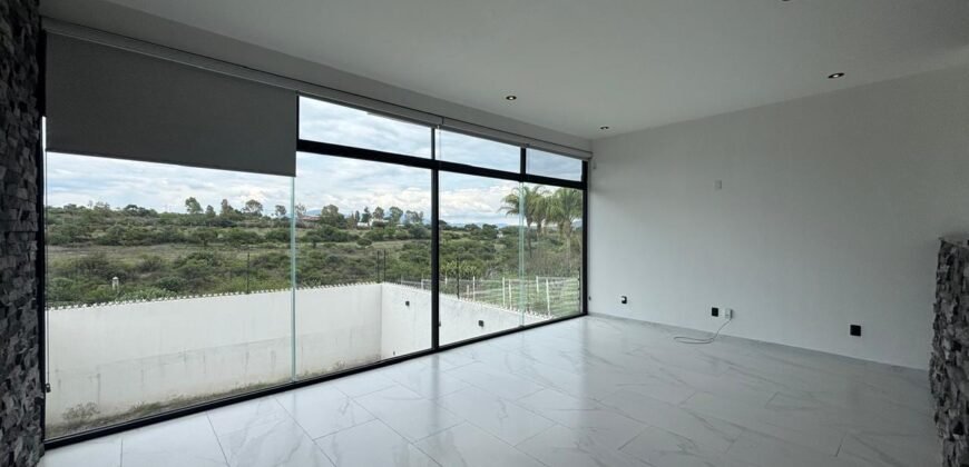 PRECIOSA CASA EN VENTA EN GRAND PRESERVE