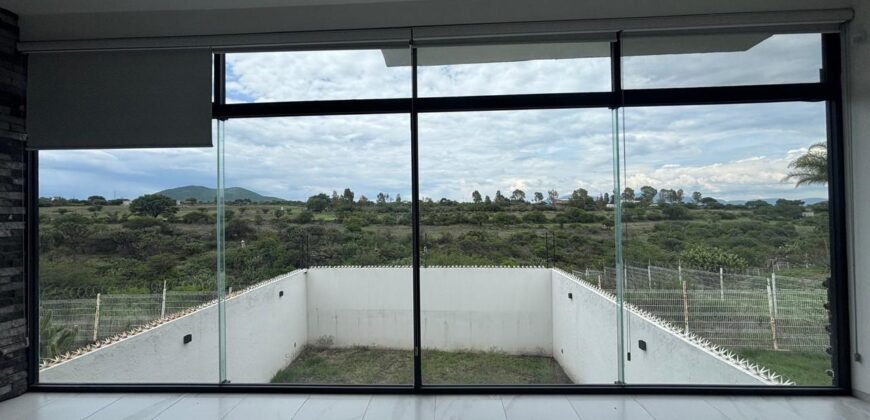 PRECIOSA CASA EN VENTA EN GRAND PRESERVE
