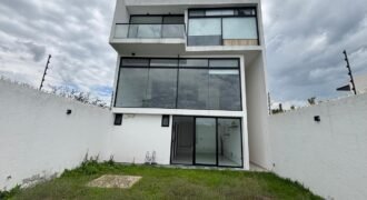 PRECIOSA CASA EN VENTA EN GRAND PRESERVE