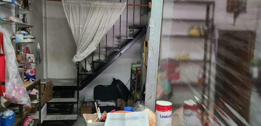 SE TRASPASA LOCAL EN AV. DE LA LUZ